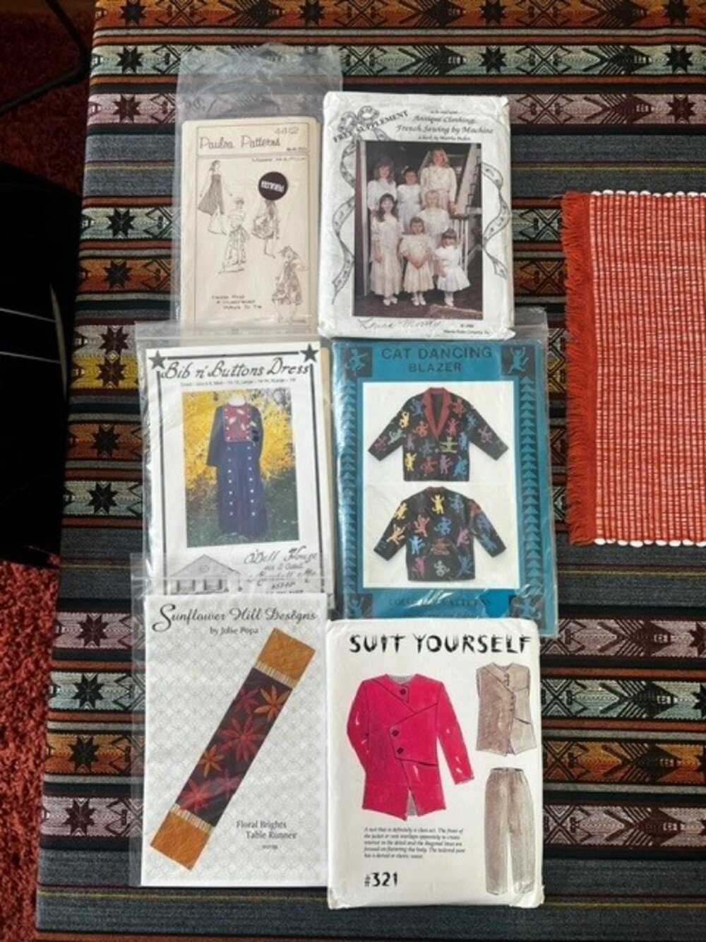 Misc. Vintage Sewing/Craft Patterns. To be auctioned LIVE. See details below. - Picture 2 of 13